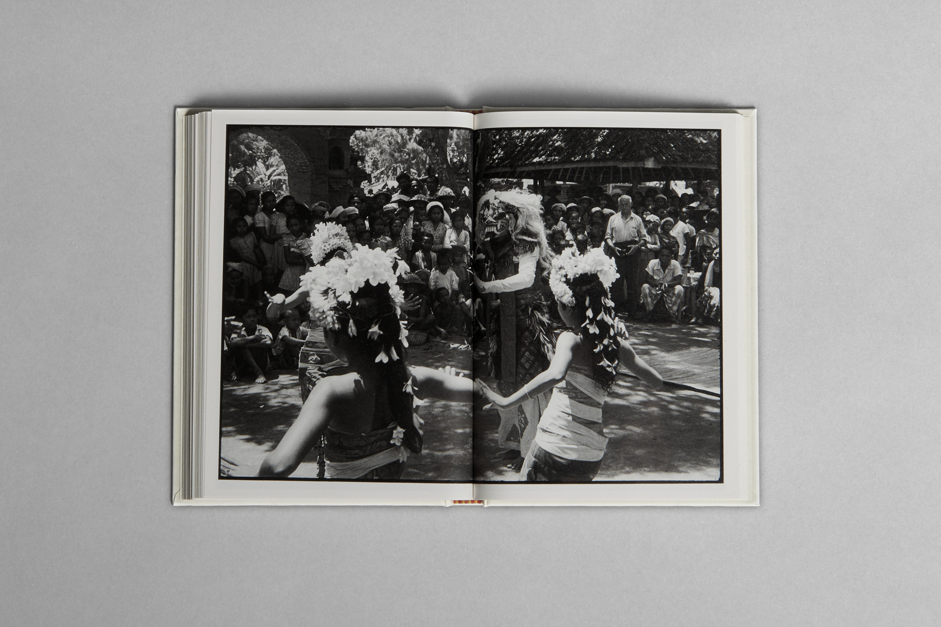 delpire-CARTIER-BRESSON-Henri-les-danses-a-bali