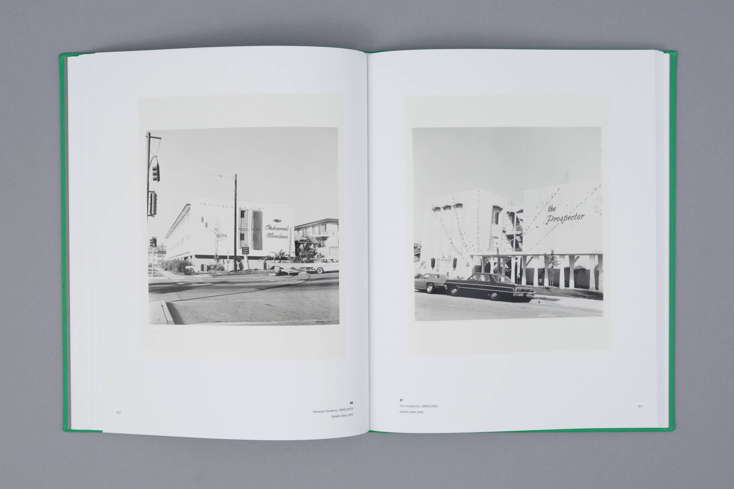 Ruscha-los-angeles-appartements-steidl-1