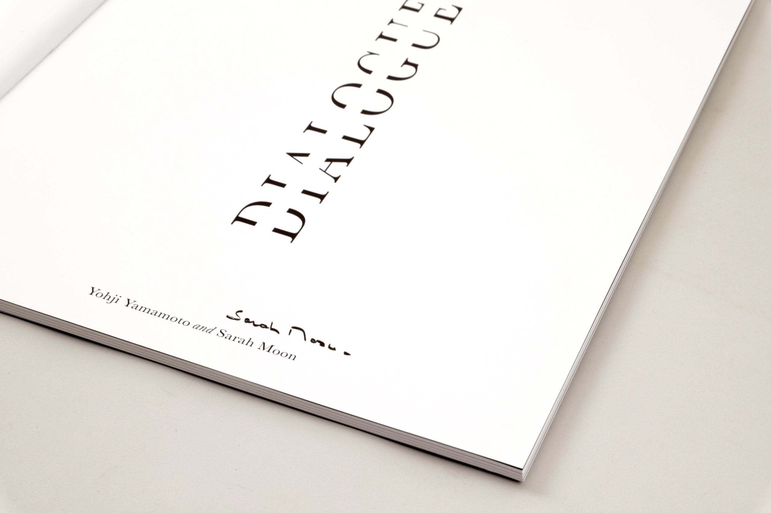 dialogue-signing